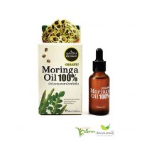 Organic MORINGA OIL 100%, Phutawan (Органическое МАСЛО МОРИНГИ 100%), Тайланд, 30 мл.: У нас Вы можете купить Organic MORINGA OIL 100%, Phutawan (Органическое МАСЛО МОРИНГИ 100%), Тайланд, 30 мл. по низкой цене, с доставкой по всей России. Артикул: 8859190817002 Наличие: есть в наличии Производитель: Phutawan

ОПИСАНИЕ ТОВАРА Масло дерева Моринги издавна используется для ухода за волосами и телом. Это многофункциональное масло способно снимать раздражение, очищать кожный покров, возвращать коже упругость и эластичность, сокращать мимические морщины и даже способствовать заживлению кожных повреждений. Это масло особо популярно в качестве эффективного средства для волос. Оно наполняет их силой, блеском, а также делает волосы заметно плотнее и послушнее уже после первого применения. ПРИМЕНЕНИЕ : Предварительно разогрев масло между ладонями, наносить на кожу тела, лица или на волосы. СОСТАВ : Натуральное масло Моринги 100% * мы стараемся предоставлять только актуальную информацию о продукции. Но иногда обновления могут появляться с задержкой. Дизайн упаковки может отличаться от представленного на сайте. ** не является лекарственным средством