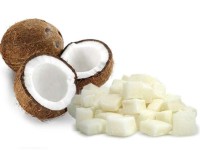 Кокос сушеный кубики: Цена за 0,5 кг
Кокосовый орех - плод кокосовой пальмы.
Цукаты из кокосового ореха приготавливаются следующим образом: мякоть свежих спелых кокосов нарезается и подсушивается. Белые сахарные кубики, полученные в конце приготовления, имеют очень аппетитный и привлекательный вид.

Мягкий аромат и тонкий вкус кокоса делает цукаты чрезвычайно приятными на вкус сладостями.

Цукаты кокоса содержат жирные кислоты, витамины группы В и С, минеральные вещества: натрий, кальций, железо и калий.

Цукаты кокоса содержат высокий процент растительных жиров, которые позволяют утолить голод даже небольшим количеством кубиков и поможет вам зарядить организм энергией для бодрого дня. 

Кокос оказывает благотворное влияние на организм при различных заболеваниях мочевых путей, а так же заболеваниях почек.

Прекрасно восстанавливает силы при понижении общего тонуса организма и вялости.  

Хранить в сухом прохладном месте.