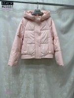 Куртка весна 1698624-1: Цвет: розовый_x000D_
_x000D_
Ткань: Плащовка.
Наполнитель: Холлофайбер.
Подкладка: Полиэстер.