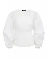 Блузка жен. кипенно-белый: Цвет: 1.1.2.21.01.04.02006/000000
INCITY

Описание:
 100% Хлопок