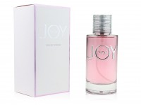 Dior JOY, Edp, 90 ml: Цвет: https://www.kosmetichca.ru/product/4920/
Joy — элитная парфюмерная вода с цветочно-мускусным ароматом для женщин, созданная в 2018 году знаменитым французским домом высокой моды Christian Dior. Сверкающий яркий, захватывающий дух, женский аромат Joy — ольфакторное отображение истинной роскоши и французского шарма, соблазнительная обворожительная цветочная мелодия любви и страсти.Лаконичная, идеально сбалансированная, композиция парфюма Christian Dior Joy изысканно сплетена из свежих искристых богатых цитрусовых оттенков, пьянящих насыщенных цветочных нот бархатисто-пряной медовой розы и страстного белого жасмина, элегантных древесных аккордов нежного сливочного сандала на теплом чувственном фоне драгоценного белого мускуса.Аромат Christian Dior Joy заключен в изысканный стильный брендовый флакон, украшенный изящной серебряной крышечкой и оригинальной гравировкой.Стойкость - 6-7 часов.