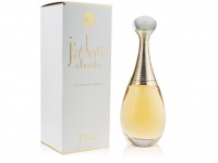 DIOR J'ADORE ABSOLU 2018, Edp, 100 ml: Цвет: https://www.kosmetichca.ru/product/4904/
J'Adore Absolu — элитная парфюмерная вода с восточн-цветочным ароматом для женщин, созданная в 2018 году знаменитой модной маркой Christian Dior. Восхитительный обольщающий аромат представляет собой новую версию легендарного женского парфюма J'Adore, которая отличается еще более идеальной, взвешенной ароматической формулой и является визитной карточкой роскошной парфюмерной линией модного бренда.Изысканный аромат открывается страстными цветочными медовыми оттенками белого жасмина Самбак и утонченной экзотической магнолии, которые смешиваются в средних нотах парфюмерной композиции с пьянящим цветочным букетом бархатисто-пряной медовой майской розы, жасмина Самбак и сладостной сексуальной туберозы. Легкий воздушный шлейф аромата Christian Dior J'Adore Absolu соткан из невесомых душистых акцентов сладковато-горького апельсинового цвета.