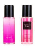 Подарочный набор Victoria's Secret Bombshell Fragrance Mist 75 ml Shimmer Mist 75 ml: Цвет: https://www.kosmetichca.ru/product/podarochnyy-nabor-victoria-s-secret-bombshell-fragrance-mist-75-ml-shimmer-mist-75-ml/
Серия наборов ароматов Victoria's Secret Bombshell, Shimmer Fragrance Mist от Victoria's Secret состоит из знаменитых ароматов, которые легко поместятся в сумочку. В набор входит спрей мист 75 мл и спрей для тела с шиммером 75 мл. Спреи подарят вашей коже притягательный аромат и идеально подчеркнут Вашу кожу, подарят ей красивое мерцание. Они идеально подходят для ежедневного применения и служат легкой, освежающей альтернативой туалетной воде или духам. Bombshell - наша самая легкая версия аромата В самой верхушке аромата фруктово-цветочный Ноты маракуй, пион и ванильная орхидея. Настоящая одержимость. Легкий шиммер создает красивое мерцание за счет мельчайших блесток. Продукт дополнительно питает и увлажняет кожу за счет витаминов, антиоксидантов и масел в составе. В состав миста входят компоненты, которые бережно ухаживающий за кожей, оказывают успокаивающее и смягчающее действие.