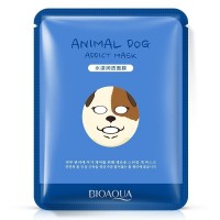 Увлажняющая маска для лица BIOAQUA ANIMAL DOG 1 шт: Цвет: https://www.kosmetichca.ru/product/uvlazhnyayushchaya-maska-dlya-litsa-bioaqua-animal-dog-1-sht/
Тканевая увлажняющая маска для лица BioAqua Animal Dog с гиалуроновой кислотой — входит в линейку продуктов, состоящих из большого количества полезных натуральных компонентов и подходит для ухода за огрубевшей сухой кожей лица. Маска не содержит вредных веществ (минеральных масел, сульфатов, талька и полиакрила), поэтому смело может использоваться ценительницами натуральной уходовой косметики. При регулярном использовании, средство оказывает мощный увлажняющий, омолаживающий и питательный эффект. Ваше лицо излучает здоровье, молодость и красоту. Кожа становится упругой, подтянутой, нежной и гладкой. Преимущества увлажняющей тканевой маски BioAqua Animal Dog: Натуральный состав . Экстракты лекарственных трав борются с недостатками кожи, не причиняя ей никакого вреда, используя только свой природный потенциал. Доказанный эффект. Общеизвестный факт, что использование тканевых масок дает сильный эффект, как от аппаратных косметологических процедур. Активные вещества способны проникать в самые глубокие слои кожи, целенаправленно воздействуя на клеточные процессы, достигая нужного эффекта и сохраняя его на длительное время. Подходит для каждого . Состав продукта подобран таким образом, что оказывает необходимое воздействие, нежно и бережно ухаживая за вашим лицом. Отсутствие в составе вредных веществ позволяет использовать его на любой коже. Состав маски комплексно воздействует на кожу. Гиалуроновая кислота дает глубокое увлажнение и задерживает влагу в тканях на длительное время. Экстракт лотоса очищает и отбеливает кожу, увлажняет и напитывает ее. Снимает воспаления и зуд на коже, склонной к аллергическим реакциям и дерматитам. Экстракт солодки оказывает противовоспалительное и антисептическое действие, запускает процессы восстановления и омоложения, благодаря стимуляции выработки коллагена. Экстракт имбиря освежает, заряжает клетки кожи энергией, улучшает кровообращение в кожных покровах, выводит излишки жидкости. А лимонник восстановит уставшую и увядшую кожу лица, сделает ее снова молодой и цветущей. Применение: рекомендуется использовать на чистой коже, после тоника. Необходимо равномерно распределить тканевую маску на лице так, чтобы она плотно прилегала по всей поверхности. Через 15 минут снимите маску и воспользуйтесь любым уходовым кремом.