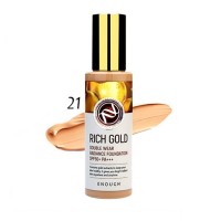 Тональный крем Enough Rich Gold Double Wear Radiance Fundation SPF50+ PA+++ (21): Цвет: https://www.kosmetichca.ru/product/tonalnyy-krem-enough-rich-gold-double-wear-radiance-fundation-spf50-pa-21/
Омолаживающий тональный крем поможет создать безупречный макияж и выглядеть великолепно в любой ситуации. Крем содержит золотистые пигменты, придающие коже сияние и визуально сглаживающие несовершенства. Высокий фактор защиты от ультрафиолета предупрежджает появление покраснений, пигментации, оберегает кожу от фотостарения. Преимущества : маскирует несовершенства кожи, дарит тусклой коже естественное сияние, увлажняет, повышает эластичность. Состав : Золото насыщает кожу кислородом, усиливает микроциркуляцию крови, выводит токсины и шлаки – кожа обновляется на клеточном уровне, процессы старения замедляются. Также золото улучшает и ускоряет проникновение в кожу активных компонентов косметики, повышает их эффективность. Гиалуроновая кислота обеспечивает коже необходимое увлажнение и дарит ощущение комфорта. Бета-глюкан защищает гиалуроновую кислоту от разрушения, предотвращая обезвоживание. Способ применения : Нанести на предварительно очищенную кожу с помощью косметического спонжа, специальной кисти или пальцев рук. Равномерно распределить по поверхности лица. Вес: 100 г