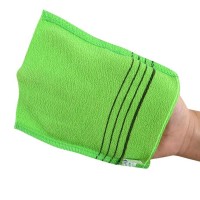 Мочалка для душа / Body Glove Exfoliating Towel, зеленый: Цвет: https://kristaller.pro/catalog/product/mochalka_dlya_dusha_body_glove_exfoliating_towel_zelenyy/
Корейские мочалки для душа, ванны, бани, сауны пользуются популярностью во всем мире. Мочалки для тела с эффектом скраба Body Glove Towel прекрасно массируют кожу, очищая ее от ороговевших частичек, улучшают циркуляцию крови. Способ применения: Нанесите немного геля для душа на мочалку, добавьте воды и вспеньте. Протрите тело круговыми движениями, уделяя особое внимание наиболее грязным участкам. После мытья промойте мочалку под струёй воды и высушите. Материал: 100% вискоза Размер: 170 x 132 мм 