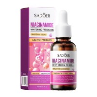 Осветляющая сыворотка от пигментных пятен с ниацинамидом SADOER Niacinamide whitening Freckling 30мл: Цвет: https://www.kosmetichca.ru/product/osvetlyayushchaya-syvorotka-ot-pigmentnykh-pyaten-s-niatsinamidom-sadoer-niacinamide-whitening-freckling-30ml/
Ниацинамид (витамин В3) улучшает обмен веществ и дыхание клеток кожи, разглаживает следы постакне, участвует в регуляции гидролипидного баланса; увлажняющий натуральный комплекс на основе цинка обладает антисептическим действием, нормализует сальную секрецию, очищает поры, заживляет, успокаивает и матирует кожу. постепенная нормализация выработки сальной секреции; видимое сужение пор; быстрое устранение воспалений; бережное разглаживание кожи; заметное уменьшение следов постакне; активное антисептическое действие; интенсивное матирование кожи. Состав Water, Glycerin,Propylene Glycol, Polyether-26, Triethanolamine, Carbomer, Bis(hydroxymethyl}imidazolidinyl Urea, Hydroxyethyl Céllulose, Disodium EDTA, PEG-40 Hydrogenated Castor Oil, Sodium Hyaluronate, Niacinamide, Methylisothiazolinone, Fragrance, lodopropynyl Butyl Carbamate Способ применения На очищенную кожу нанести 2-3 капли и равномерно распределить. Рекомендуется применять курсом, утром и вечером