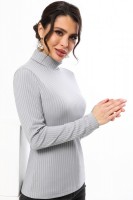 Водолазка серая с длинным рукавом: Цвет: https://dstrend.ru/store/vodolazki/vodolazka_seraya_s_dlinnym_rukavom/
ЦВЕТ: Серый
СОСТАВ: 65% полиэстер, 30% вискоза, 5% эластан
Сезон: Круглогодичный
Тип ткани: Трикотаж лапша
Комплектация: Водолазка
Декоративные элементы: Без застежки
Вид застёжки: Воротник-гольф
Назначение: 57
Фактура материала: Длинные
Пропорции: Бережная стирка при 30 градусах
Рост: Трикотажный
Размер: 89 - 63 - 95 см
Опт без скидки: 169 см
Входит в коллекцию: 44
Комментарий к товарам: 2015
&lt;p style="text-align: justify;"&gt;
Это универсальный элемент гардероба, легко сочетаемый с различными стилями и предметами одежды. Например, для создания повседневного образа водолазку можно носить с классическими черными брюками или джинсами. Также она отлично подойдёт к юбке-карандаш и пиджаку для более формального или делового стиля.&lt;br&gt;
&lt;br&gt;
Также водолазку можно использовать и как слой в многослойных образах: например, под свитер или &lt;a target="_blank" href="/store/zhilety/"&gt;жилет&lt;/a&gt;. Благодаря нейтральному цвету и простому дизайну она &lt;span style="font-weight: bold;"&gt;легко впишется в большинство образов&lt;/span&gt; и станет отличным дополнением к вашему гардеробу.
&lt;/p&gt;
Обмеры изделия
Длина:
44 размер - 57 см
46 размер - 57 см
48 размер - 58 см
50 размер - 58 см
52 размер - 59 см
54 размер - 59 см
Уход
Бережная стирка при 30 градусах
Дополнение
Цвет изделия на фотографии может отличаться от фактического товара, что связано с искажением цветопередачи монитором, настройками фотоаппаратуры и прочими факторами