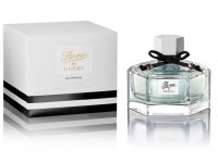 Gucci Flora eau Fraiche, Edt, 75 ml: Цвет: https://www.kosmetichca.ru/product/5095/
Выпущенный в 2011 году Flora by Gucci Eau Fraiche от марки Gucci классифицируется как женский аромат и принадлежит семействам Акватические и Цветочные. Flora by Gucci Eau Fraiche входит в коллекцию Flora by Gucci.Композицию составляют следующие ноты и аккорды: Черная смородина и Жасмин.