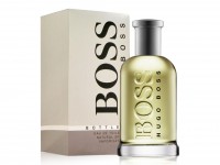Hugo Boss Boss №6, Edt, 100 ml (упаковка без слюды): Цвет: https://www.kosmetichca.ru/product/5237/
Свежий и теплый, чувственный, древесный аромат, для современного энергичного мужчины 21-го столения. Boss №6 - самый известный аромат Hugo Boss. Цифра в названии означает, что это шестой постоянный аромат марки. Древесно-ориентальный Boss №6 обладает уверенным, сильным и мужественным характером. Парфюмерная композиция начинается модными нотами яблока, цитрусовых и корицы, которые придают парфюму искрящийся характер. «Сердце» раскрывается ароматами пряной гвоздики и герани, а «база» представляет собой древесную смесь из кедра, сандала, ветивера и оливкового дерева. Содержит нотки: цитрусовые, яблоки, герань, гвоздика, мох, санталовое дерево, кедр, ветивер, кора оливкового дерева.