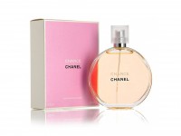 Chanel Chance, Edp, 100 ml: Цвет: https://www.kosmetichca.ru/product/5116/
Chance Chanel - это прекрасный женский аромат, созданный парфюмером Jacques Polge и выпущенный в 2003 году фирмой Chanel. Эти духи принадлежат к группе шипровых цветочных ароматов. В композиции присутствуют ароматы ананаса, гиацинта, ириса, розового перца, пачули, - все эти аромат были заложены в верхние ноты. В сердце Chance от Chanel лежать ноты жасмина и цитруса, а в базе присутствуют ноты мускуса, ванили, пачули и ветивера. Благодаря наличию в составе жасмина и цитруса этот аромат от Chanel имеет очень свежий, легкий и нежный характер цветочных нот, что придает духам особую "изюминку".