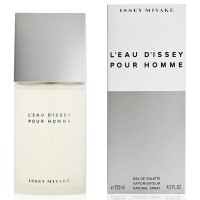 Issey Miyake L'Eau D'Issey Pour Homme, Edt, 125 ml: Цвет: https://www.kosmetichca.ru/product/5233/
L'Eau d'Issey Pour Homme by Issey Miyake – мужской аромат, вышедший в 1994 году и относящийся к группе водяные древесные. Парфюмером, разработавшим парфюм, был Jacques Cavallier.Это гейзер ярких нот, более фруктовый, более красочный, триумф мандарина, шалфея и бергамота, которые переходят в пряные и терпкие ноты сердца, с тонким намеком на кардамон, корицу, мускатный орех и шафран. Базовые ноты – более глубокие, более древесные, смешанные с папирусом, ладаном и бензоином. Аромат рекомендован для вечернего ношения и предназначен для стильных и уверенных в себе мужчин. Парфюмерная композиция состоит из мандарина, шалфея, бергамот, кориандра, кипариса, тарагона, юзу, лимонной вербены, лимона, мускатного ореха, кардамона, корицы, шафрана, герани, ландыша, голубого лотоса, ветивера, мускуса, сандалового дерева, ладана и бензоина.