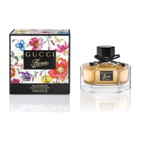 Gucci Flora By Gucci, Edp, 75 ml: Цвет: https://www.kosmetichca.ru/product/5037/
Flora by Gucci – женский аромат от знаменитого дома моды Gucci, который является одним из самых престижных, влиятельных и широко узнаваемых модных брендов мира. Flora by Gucci был выпущен в 2009 году и дополнил семейство ароматов цветочные. Автор букета – парфюмеры из Firmenich. Начальные ноты запаха переплели в себе искрящуюся свежесть цитрусов и мандарина, с соблазнительно тонким ароматом пиона. Ноты «сердца» окутывают кожу драгоценными дарами османтуса и розы. К концу дня на коже выступает гладкий, теплый, остропряный и обволакивающий аромат основных нот: сандалового дерева, мадагаскарского розового перца и листа пачули.