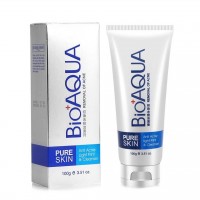 Пенка для умывания BioAqua Pure Skin Anti-Acne 100 ml: Цвет: https://www.kosmetichca.ru/product/penka-dlya-umyvaniya-bioaqua-pure-skin-anti-acne-100-ml/
BioAqua Pure Skin Anti Acne-light Print &amp; Cleanser — это очищающая пенка для проблемной кожи с успокаивающим эффектом. Она помогает не только очистить лицо от загрязнений, но и уменьшить воспалительные процессы, устранить раздражения и улучшить общее здоровье эпидермиса. Активные ингредиенты Комплекс жирных кислот. Пенка содержит миристиновую, стеариновую, лауриновую и другие жирные кислоты. Они помогают хорошо очистить лицо, устранить все виды загрязнений, нейтрализовать излишки кожного сала и ороговевших клеток. Глицерин. Это вещество активно поглощает молекулы воды, связывает их и удерживает их в глубине эпидермиса, что позволяет оптимизировать гидратацию, устранить зуд и уменьшить выраженность морщин. Пропандиол. Это органическое вещество, полученное биотехнологическим методом из зёрен пшеницы. Оно является вяжущим агентом, при этом успокаивает и матирует кожу, смягчает её, устраняет шелушение, сухость и чувство дискомфорта. Карбамид. Карбамид избавляет кожу от ороговевших клеток, гармонизирует микрофлору, угнетает микробы и устраняет болезнетворные проявления. Карбамид также является действенным проводником, который ускоряет доступ полезных веществ в глубокие слои дермы. Преимущества использования Мягкое очищение. Пенка не содержит жёстких скрабирующих частиц и других агрессивных компонентов. Она бережно очищает кожу, выводя на поверхность все загрязнения и деликатно растворяя их. Лечебный эффект. Пенка восстанавливает проблемную кожу, снимает покраснения и воспаления, блокирует деятельность патогенных бактерий и препятствует появлению различного рода высыпаний. Уход. Пенка не только очищает кожу, но и ухаживает за ней. Она оптимизирует гидратацию, устраняет шелушения, улучшает кровообращение, выравнивает тон лица, укоряет заживление повреждений и активизирует обмен веществ.