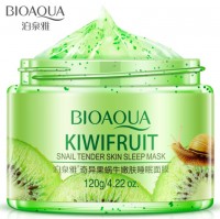 НОЧНАЯ МАСКА С КИВИ BIOAQUA: Цвет: https://www.kosmetichca.ru/product/nochnaya-maska-s-kivi-bioaqua/
Тонизирующая, увлажняющая и оказывающая эффект детокса ночная маска с киви Bioaqua понравится тем, кто ищет эффективное, легкое средство для красоты кожи. Маска выпускается в удобном формате-в пластиковой баночке с металлической крышкой, к баночке прилагается миниатюрная лопаточка, чтобы можно было избежать попадания в продукт микробов с рук. Уникальный продукт с комплексом растительных компонентов в составе сделает уход за вашим лицом легким и приятным. Маска от Биоаква имеет приятную консистенцию, легко наносится и эффективно ухаживает за кожей, делая ее здоровой и сияющей. Характерной чертой азиатской косметики, к которой относится данное средство, является легкая текстура, приятный аромат и эффективность. Продукт обладаем рядом особенных свойств: - Эффект омоложения. Благодаря фильтрату улиточной слизи в составе, маска стимулирует выработку коллагена и запускает процесс регенерации кожи, делая морщины менее заметными. - Максимальное увлажнение кожи. Компоненты маски собраны в составе таким образом, чтобы эффективно действовать на вообще кожу, питая и увлажняя ее. - Богатый витаминный состав. Экстракт киви, фильтрат улиточной слизи, витамины и минералы - компоненты, которые работают в комплексе, омолаживая и оздоравливает вашу кожу. - Экономный расход продукта. Нанесите маску на кончики пальцев и равномерно распределите по коже. Достаточно небольшого количества продукта. Китайская косметика с экстрактом киви является завершающим этапом ежедневного ритуала по уходу за кожей. Перед ее нанесением используйте очищающие средства, а также увлажняющий крем.