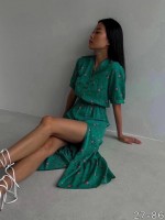 Платье: https://vk.com/fashion_ansor?w=wall-199726057_42423
Размеры: 42/44/46/48
