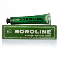BOROLINE (Боролин крем, аюрведический, антисептический), 20 г.: У нас Вы можете купить BOROLINE (Боролин крем, аюрведический, антисептический), 20 г. по низкой цене, с доставкой по всей России. Артикул: 8901531300015 Наличие: Есть в наличии Производитель: Boroline

ОПИСАНИЕ ТОВАРА Боролин, Boroline - крем, аюрведический, антисептический творит чудеса: - Питает кожу, защищает губы от высыхания и растрескивания, особенно в сухую и ветреную погоду - Порезы и раны - Смягчает сухость кожи на локтях - Лечение трещин на пятках - Смягчение ногтей кутикулы - Лечение послеоперационных швов - Лечение кожных инфекций - Смягчает потрескавшуюся кожу Как использовать крем Боролин: Очистите кожу, а затем нанесите Boroline - мягкими массирующими движениями. В случае, если рана является открытой и глубокой, желательно применять Boroline только тогда, когда рана затянется. Где не использовать Boroline: Не наносите Boroline на прыщи, которые появились из-за чрезмерной секреции жира. Boroline сам по себе имеет жирную основу, что может усугубить проблему. Не применять Boroline на очень глубокие раны(Мокнующие раны нельзя мазать мазями, от этого они еще больше гноятся и мокнут). Держите такие раны сухими и открытыми, и используйте лекарства в соответствии с рекомендациями врача. - Борная кислота обладает умеренными анти-бактериальными и анти-грибковыми свойствами. - Оксид цинка является мягким вяжущим для кожи и оказывает успокаивающее и защитное действие при кожных инфекциях. - Ланолин является натуральным продуктом. Это увеличивает поглощение активных ингредиентов. Он действует как отличное смягчающее. Это связано с наличием спиртов, известных как ланолин спирт. ланолиновые спирты включают холестерин (30%), ланостерин (25%), холестанол (3%), agnosterol (2%) и различные другие спирты (40%). История Boroline Название Boroline происходит от его ингредиентов, 'Boro "из борного порошка, который имеет антисептические свойства, и« Олин »как вариант латинского слова олеум, что означает масло. Крем в сочетани с эфирными маслами, борного порошка и вяжущим и солнцезащитным кремом оксида цинка и предназначен для использования на наличие порезов, потрескавшиеся губы, грубой кожи и для лечения инфекций . Он производится Г. Д. Фармацевтика Private Limited и был создан в 1929 году. Логотип был выбран в виде Слона,что означает устойчивость и прочность. Более того, для многих, слон имеет благоприятное значение. Учитывая эти значения, слон был выбран в качестве логотипа Boroline, надеясь, что он будет даровать удачу и значит успех. Логотип прижился. В селе, сердце Индии, Boroline до сих пор известен как (крем с логотипом слона). Ценности бренда Boroline: - Boroline - это оригинальный антисептический крем Индии. - Boroline творит чудеса и текущий знак отражает доверие поколений потребителей. - Для трех поколений индийских потребителей, Boroline превращается в заботливого и надежного члена семьи, когда в нем нуждаются. - Семейные ценности и традиции продолжали быть неотъемлемой частью фирменным профилем Boroline. - Boroline является поистине брендом наследия. * мы стараемся предоставлять только актуальную информацию о продукции. Но иногда обновления могут появляться с задержкой. Дизайн упаковки может отличаться от представленного на сайте. ** не является лекарственным средством