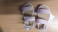 Резиновые сандалии для девочки: Резиновые сандалии для малышки. Застёжка на кнопку. Размеры 22-13см, 18-11см, 19-11,5см  20-12см, 23-13см