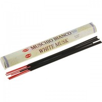 Hem Incense Sticks WHITE MUSK (Благовония БЕЛЫЙ МУСКУС, Хем), уп. 20 палочек.: У нас Вы можете купить Hem Incense Sticks WHITE MUSK (Благовония БЕЛЫЙ МУСКУС, Хем), уп. 20 палочек. по низкой цене, с доставкой по всей России. Артикул: 8901810000902 Наличие: есть в наличии Производитель: HEM

ОПИСАНИЕ ТОВАРА Благовония "White Musk" обладают сильным, ярким ароматом с долей свежести с оттенком древесного характера. Предназначение данного аромата находит себя в мире чувственности и страсти, в любовной близости, усиливая все ощущения, чувства и эмоции. Мускус считается сильным эротическим стимулятором, а так же несёт в себе эффект антидепрессанта. Благовонные ароматические палочки. Шестигранник 20 палочек. Производитель: HEM Корпорэйшн, Индия. Состав: бамбуковая основа, древесный уголь, ароматическое масло. Использовать с осторожностью людям с индивидуальной повышенной чувствительностью. Хранить в темном месте, при комнатной температуре, в герметичной таре, далеко от открытого огня. Срок годности не ограничен. * мы стараемся предоставлять только актуальную информацию о продукции. Но иногда обновления могут появляться с задержкой. Дизайн упаковки может отличаться от представленного на сайте. ** не является лекарственным средством