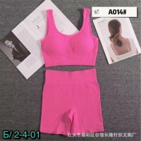 : Цвет: https://vk.com/photo316510796_457414439
новый комплект спортивная одежда
 Размер единый ( 42.44.46.48)  
 Хороший качество