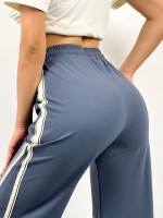 : Цвет: https://vk.com/photo-211100476_457256310
женская брюки 
 ткань 85 % бамбук 
15 % эластан 
 хорошо качество 
 42-44-46-48_50 .