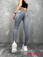 Джинсы: Цвет: https://vk.com/photo-128729577_457276822
Стильные джинсы Американка 
 Качество 
 Цена 
 Материал стрейч 
 тянутся хорошо 
 В размер 
 Размеры 40,42,44
 Тц корпус Б 2В-25