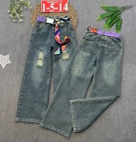 Джинсы: Цвет: https://vk.com/photo-198651429_457309217
с ремнем 
 Размеры; 134,140,146,152,158,164 рост 
 В размер идут  
 Хороший качество джинсы 
 Пр-во Китай