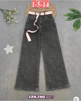 Джинсы: Цвет: https://vk.com/photo-198651429_457309202
с ремнём 
 Размеры на фото  
 В размер идут 
 Хороший качество джинсы 
 Пр-во Китай