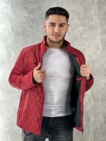 Куртка: Цвет: https://vk.com/photo488287165_457425528
мужская куртка ветровка  
 размеры 48 50 52 54 56
 Хорошее Качество