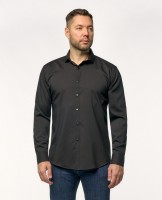 Рубашка HOB Y0741: Цвет: http://xn--80abzqel.xn--p1ai/catalog/rubashki/rubashka-hob-y0741/
Мужская рубашка приталенного кроя с длинным рукавом, застегивается на кнопки и верхнюю пуговицу. Выполнена из легкой, комфортной к телу ткани. Модель органично сочетается как с формальным костюмом, так и с джинсами.
Состав: 60% хлопок, 35% бамбук, 5% лайкра.
Страна производитель: КНР.
Сезон: Демисезон - Лето.
