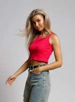 Топ женский Текс-Плюс, цвет красный: https://barboleta.ru/catalog/jenschinam/topi_maiki/top-zhenskiy-579890656/