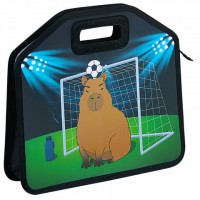 Папка-сумка ЮНЛАНДИЯ, 1 отделение, фетровые ручки, 34х30х11 см, Capyball, 272207: Цвет: Папка-сумка на молнии с ручками ЮНЛАНДИЯ выполнена из пластика, имеет уплотненные фетром двойные ручки в корпусе, по по краям окантована тканью. Застежка-молния расположена по верхнему краю папки.
: ЮНЛАНДИЯ
: Китай
: Школа
: Папки и сумки для тетрадей, уроков труда
: Папки-сумки с ручками
Практичная широкая папка-сумка на молнии защитит содержимое от замятий и повреждений. Яркая и четкая печать дизайна с двух сторон папки. Застегивается на молнию по верхнему краю. Двойные фетровые ручки способствуют комфортной переноске при большой нагрузке. Прорезиненный материал на дне и по бокам папки создает водонепроницаемый эффект. Размер – 34х30 см, глубина – 11 см. Широкий формат товара позволяет разместить большое количество канцелярских принадлежностей для творчества внутри, в том числе стакан-непроливайку и листы формата А4. Индивидуальная упаковка – полиэтиленовый пакет с европодвесом – сохраняет товар при транспортировке и позволяет удобно разместить его для клиента.