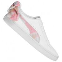 PUMA Basket Bow Wonderland Women Sneakers 369239-02: Цвет: https://www.sportspar.com/puma-basket-bow-wonderland-women-sneakers-369239-02
Brand: PUMA Upper: synthetic Inner material: textile Sole: rubber Closure: slip entry with elastic, decorative laces Brand logo on the tongue, exterior, heel and sole classic PUMA stripes on the outside and inside Rubber midsole and outsole Bow at the heel Perforations on the sides for better air circulation padded entry stabilized heel area pleasant wearing comfort NEW, with box &amp; original packaging