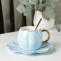 Чайная пара керамическая «Цветок», 3 предмета: чашка 240 мл, блюдце d=16 см, ложка, цвет голубой: Цвет: Чайная пара «Цветок» изготовлена из прочной керамики. Такая посуда устойчива к появлению царапин и резким перепадам температур. Благодаря оригинальному дизайну, изделие легко украсит вашу кухню, а также прекрасно подойдёт в качестве подарка.Посуду нельзя использовать в СВЧ и посудомоечной машине.
: Китай

