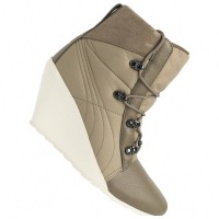PUMA Karmin Women High-heeled Ankle Boots 353725-02: Цвет: https://www.sportspar.com/puma-karmin-women-high-heeled-ankle-boots-353725-02
Brand: PUMA Upper: textile, leather Inner material: textile Sole: rubber Brand logo processed on the side and on the sole lace closure 7.5 cm tapered wedge heel breathable mesh lining stabilized heel area non-slip sole pleasant wearing comfort NEW, in box &amp; original packaging