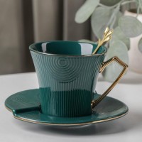 Чайная пара керамическая «Элизабет», 3 предмета: чашка 240 мл, блюдце d=13,5 см, ложка, цвет зелёный: 