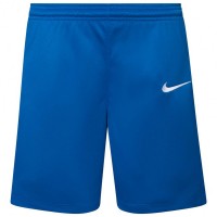 Nike Team Kids Basketball Shorts NT0202-463: Цвет: https://www.sportspar.com/nike-team-kids-basketball-shorts-nt0202-463
Brand: Nike Material: 100% polyester Brand logo embroidered on the left pant leg elastic waistband with internal drawstring no side pockets no mesh lining Mesh inserts for better ventilation breathable material regular fit pleasant wearing comfort NEW, with tags &amp; original packaging