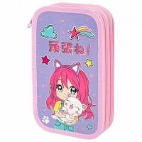 Пенал ЮНЛАНДИЯ, 2 отделения, ламинированный картон, конгрев, 19х11 см, "Anime hugs", 272293: Цвет: Пенал ЮНЛАНДИЯ идеально подходит для хранения ручек, карандашей и прочих канцелярских товаров. Удобная молния с металлическим бегунком с трех сторон, прочные резинки для размещения до 28 предметов внутри.
: ЮНЛАНДИЯ
: Россия
: Школа
: Пеналы
: Пеналы каркасные
Материал пенала – ламинированный картон с цветной печатью, ярким дизайном и объемным рисунком – конгревом. Основа пенала – плотный картон, обшитый тканью по краям, с тканевым торцом. Такая конструкция отличается износостойкостью и прочностью, поможет защитить канцелярские принадлежности от повреждений.Внутри пенала – два отделения, на каждой створке которых прочно пришиты резинки для канцелярских принадлежностей, внутренняя часть выполнена из картона с глянцевой ламинацией с узором. Пенал имеет стандартный размер 19х11 см, что позволяет легко размещать его в ранце, рюкзаке или сумке. Хорошая наполняемость пенала дает возможность держать все необходимые для уроков канцтовары в порядке, в одном месте.Пенал упакован в ПЭТ-пакет с европодвесом, что защищает его от повреждений во время транспортировки, а также помогает разместить его в торговом зале с удобством для покупателей.