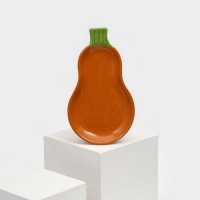 Тарелка керамическая "Тыква", плоская, темно-оранжевая, 26 см, 1 сорт, Иран: Цвет: Керамическая тарелка данной серии - идеальное решение для красивой подачи блюд.<h3>Она имеет ряд преимуществ:</h3><ul><li>выполнена из высококачественной керамики, что обеспечивает прочность и долговечность;керамика является экологически чистым материалом, не содержит вредных веществ;легко моется;форма тарелки позволяет красиво оформить блюда и сделать подачу более привлекательной.</li></ul>
