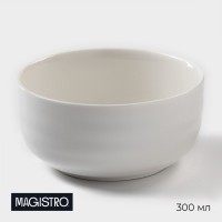 Салатник фарфоровый Magistro «Элегия», 300 мл, цвет белый: Цвет: Серия посуды «Бланш» торговой марки Magistro — правильный выбор для сервировки стола. Предметы серии выполнены из качественного фарфора с высоким содержанием каолина и покрыты нежно-белой глазурью.</p>Такую посуду можно использовать для оформления стола в стилях:</p><ul class="round"><li>прованс;</li><li>экостиль;</li><li>кантри;</li><li>шебби-шик;</li><li>минимализм.</li></ul>Посуду Magistro можно использовать в профессиональной сфере: кафе, ресторанах, барах и других заведениях общественного питания.</p>Подходит для мытья в посудомоечных машинах.</p>
: Magistro
: Китай
