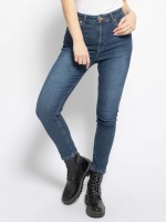 LTB Marcella X Jeans , blau: Цвет: https://www.dress-for-less.de/ltb-marcella-x-jeans-blau/A0060005.html
Прибаляем цифру 6 к размеру в цифрах для получения российского размера