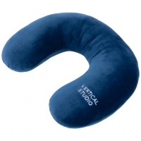 VERTICAL STUDIO quotNorrkpingquot neck pillow navy: Цвет: Brand: VERTICAL STUDIO Material: 100% polyester Filling: 100% polypropylene Brand logo at the right end Dimensions (LxWxH): approx. 28 x 34 x 8 cm Standard U-shape soft upper material for a comfortable fit relieves neck and shoulder strain ideal for cars, planes, travel and at home NEW, with original packaging
https://www.sportspar.com/vertical-studio-norrkoeping-neck-pillow-navy
