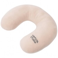 VERTICAL STUDIO quotNorrkpingquot neck pillow beige: Цвет: Brand: VERTICAL STUDIO Material: 100% polyester Filling: 100% polypropylene Brand logo at the right end Dimensions (LxWxH): approx. 28 x 34 x 8 cm Standard U-shape soft upper material for a comfortable fit relieves neck and shoulder strain ideal for cars, planes, travel and at home NEW, with original packaging
https://www.sportspar.com/vertical-studio-norrkoeping-neck-pillow-beige