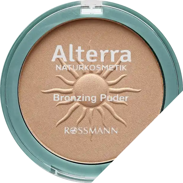 Alterra NATURKOSMETIK Bronzing Puder 01 - honey gold: Цвет: https://www.rossmann.de/de/make-up-alterra-naturkosmetik-bronzing-puder-01---honey-gold/p/4305615125183
Produktbeschreibung und details Das Alterra Bronzing Puder mit BioGranatapfelextrakt hebt jeden MakeupLook hervor und zaubert Ihrer Grundierung ein uerst wirkungsvolles goldenes Strahlen Die Farbnuancen passen perfekt zu allen Hauttnen Fr einen natrlich aussehenden Teint wie am Strand gebrunt Kontaktdaten Dirk Rossmann GmbH Isernhgener Str   Burgwedel Testurteile Qualittssiegel ampamp Verbandszeichen Anwendung und Gebrauch Mit einen Pinsel zum Akzenturieren auf dem Gesicht auftragen Inhaltsstoffe Ingredients Talc Mica Magnesium Stearate CaprylicCapric Triglyceride Lauroyl Lysine Simmondsia Chinensis Seed Oil Punica Granatum Seed Extract Tocopheryl Acetate Bisabolol Glycine Soja Oil Rosmarinus Officinalis Leaf Extract Parfum CI  CI  CI  CI  Bestandteile Talkum Glimmer Magnesiumstearat Fettsureester Aminosurederivat Jojobal Granatapfelsamenextrakt Vitamin EAcetat Bisabolol Sojal Rosmarinbltterextrakt Mischung th le mineralische Farbstoffe