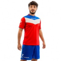 Givova Kit Campo Set Jersey + Shorts red / medium blue: Цвет: Manufacturer: Givova Materials: 100%polyester Mesh panels Manufacturer logo processed on the middle of the chest and the right pant leg Jersey + Shorts Breathable Short sleeve Colored sleeves High wearing comfort and optimal fit New, with tags &amp; original packaging
https://www.sportspar.com/givova-kit-campo-set-jersey-shorts-red/medium-blue