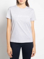 Calvin Klein T-Shirt , grau meliert: Цвет: https://www.dress-for-less.de/calvin-klein-t-shirt-grau/A0079685.html
Прибаляем цифру 6 к размеру в цифрах для получения российского размера