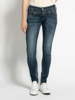 Herrlicher Pearl Jeans , jeansblau: Цвет: https://www.dress-for-less.de/herrlicher-pearl-jeans-blau/A0065678.html
Прибаляем цифру 6 к размеру в цифрах для получения российского размера