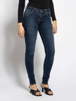 LTB Nicole Jeans , jeansblau: Цвет: https://www.dress-for-less.de/ltb-nicole-jeans-blau/A0073824.html
Прибаляем цифру 6 к размеру в цифрах для получения российского размера