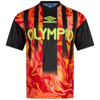 Umbro Olympio Football Jersey C30002-JL9: Цвет: Brand: Umbro Material: 100%polyester Brand logo centered above the chest "Olympio" lettering centered on chest Shirt number: 0 Men: Regular fit Women: Oversized, runs large, we recommend ordering one size smaller elastic, ribbed crew neck with flame pattern on the front and back short sleeves straight cut elastic material pleasant wearing comfort NEW, with tags &amp; original packaging
https://www.sportspar.com/umbro-olympio-football-jersey-c30002-jl9