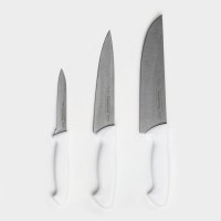 Набор кухонных ножей TRAMONTINA Premium, 3 предмета: Цвет: <h2>Кухонные ножи TRAMONTINA - качество и удобство использования.</h2><h2>Преимущества:</h2><ul><li>Лезвие отличается прочностью и долговечностью заточки.</li><li>Удобная ручка облегчает хват и предотвращает усталость рук.</li></ul><h2>Эксплуатация:</h2><ul><li>Высококачественные кухонные ножи не рекомендуется мыть в посудомоечной машине. По ряду причин производители ножей рекомендуют исключительно ручную мойку.</li><li>Сразу после использования ножи должны быть вымыты и высушены, в противном случае лезвия ножей могут потемнеть. Если появились небольшие изменения оттенка стали или пятна на лезвии — используйте для очистки только мягкие, не содержащие хлор или абразивы средства.</li><li>Ножи лучше всего хранить отдельно от остальной посуды, так как это поможет избежать возможных повреждений режущей кромки и полотна лезвия от посторонних контактов с твердыми предметами. Не храните ножи в традиционном выдвижном кухонном ящике вперемешку друг с другом! Лучше всего их держать в специальной подставке или на магнитном держателе.</li></ul>
: Tramontina
